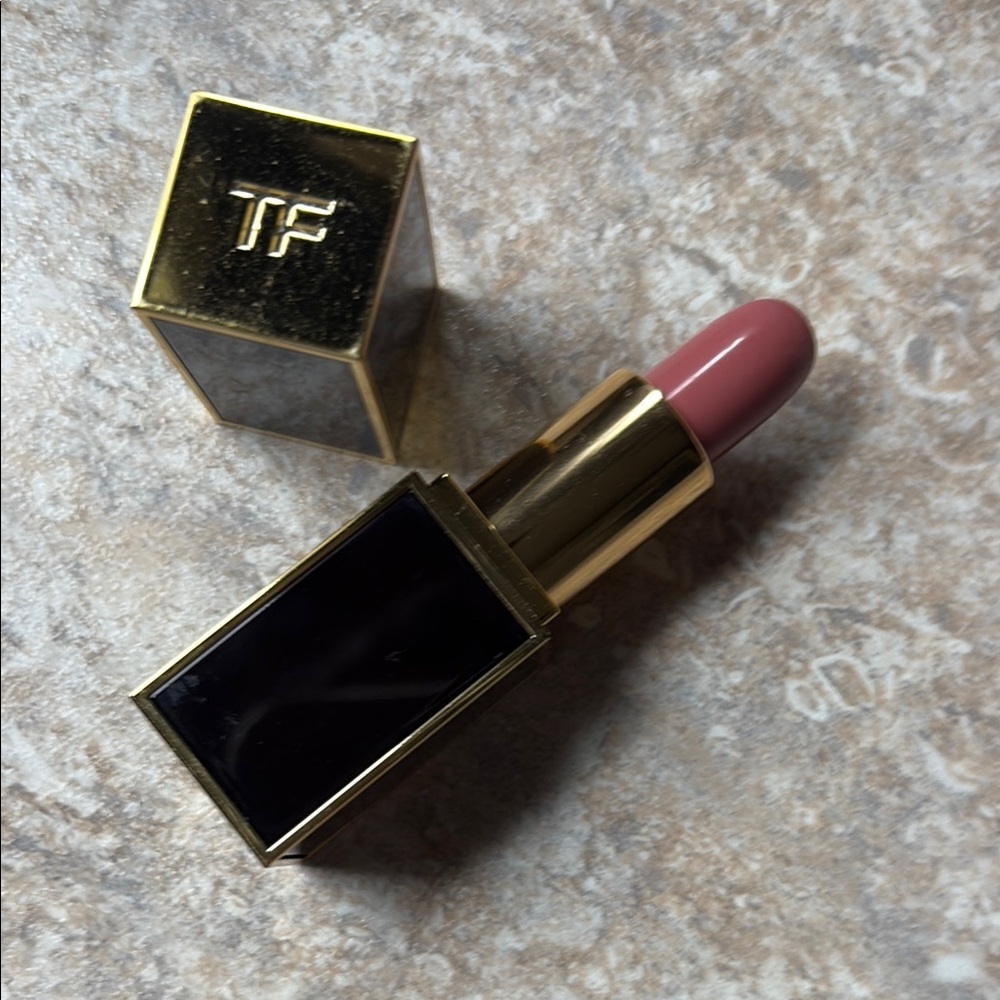 Tom Ford Lipstick in Pink Charade